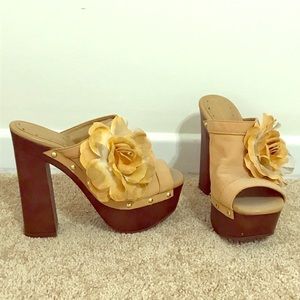 BCBGeneration chunky heel shoes, flower pin, retro